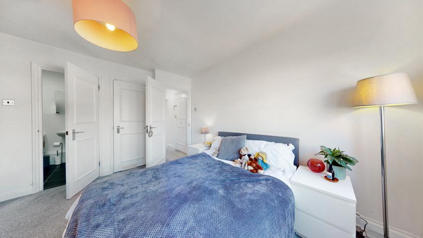 Modern Apartment Broadhurst Gardens, West Hampstead